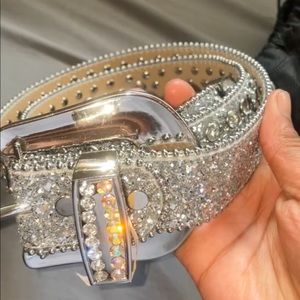 Silver Rhinestone Belt , Never Worn ! BRAND NEW !!